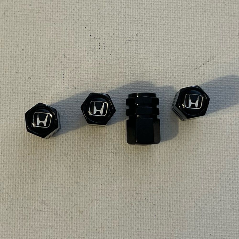 Honda Logo valve Stem caps in Black set of 4 NWT